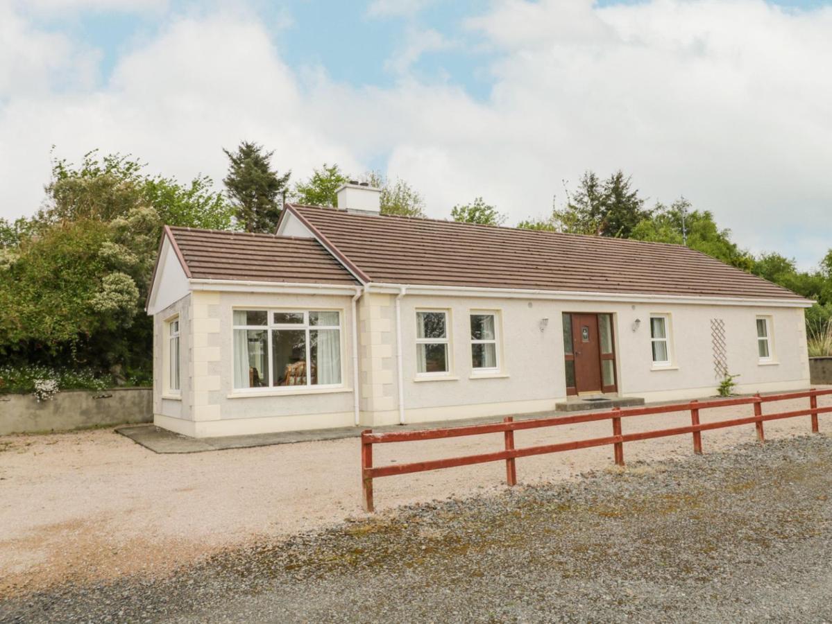 Villa Creeslough View Exterior foto