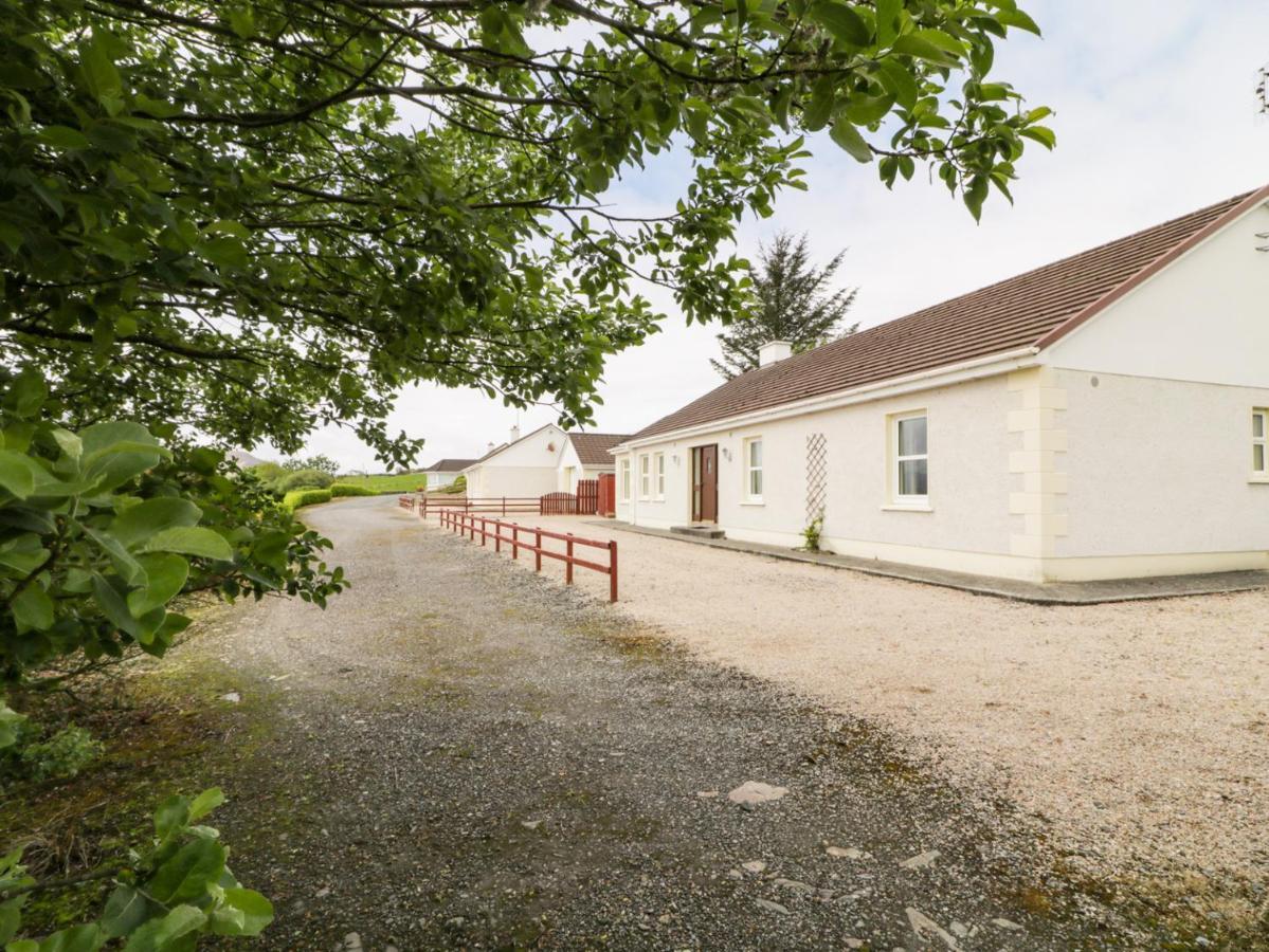 Villa Creeslough View Exterior foto